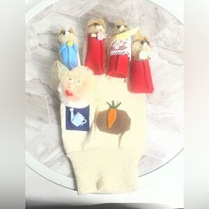 Vintage Felt Finger Puppet Glove Family Set Storytelling Folk Art Toy